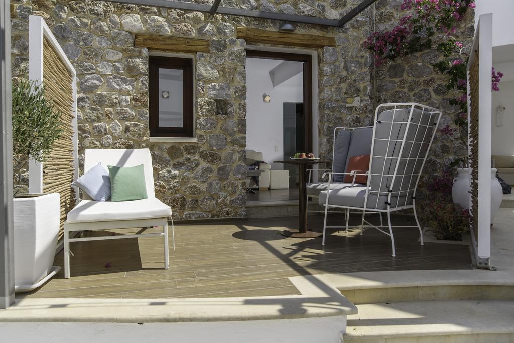 Suite Lune de Miel avec Jacuzzi Privé